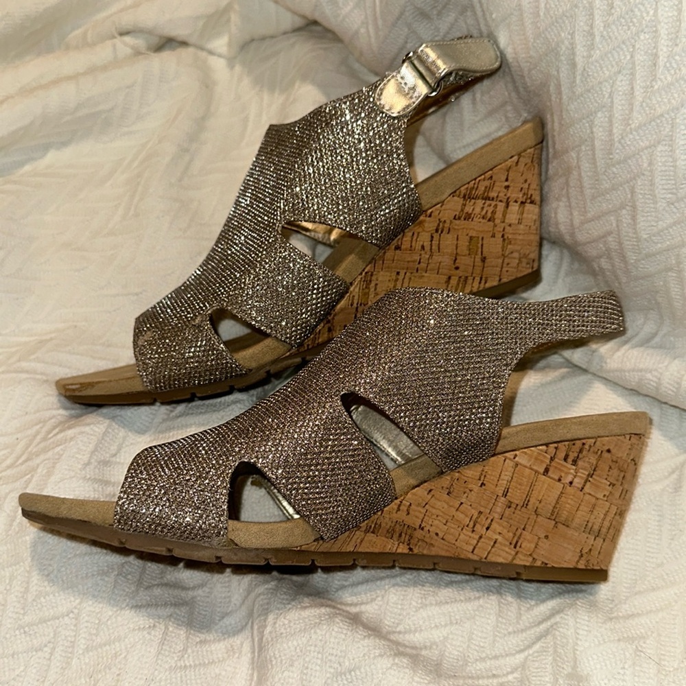 Womens Bandolino B flexible silver gold cork wedge high heeled sandal